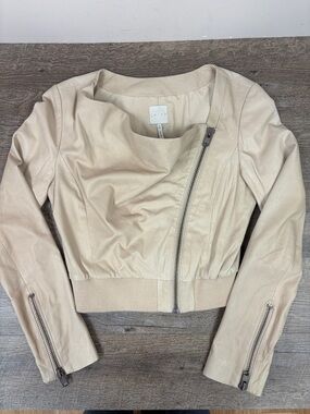 Leith Genuine Leather Moto Jacket Cream Asymmetrical Zip Cropped Size Medium